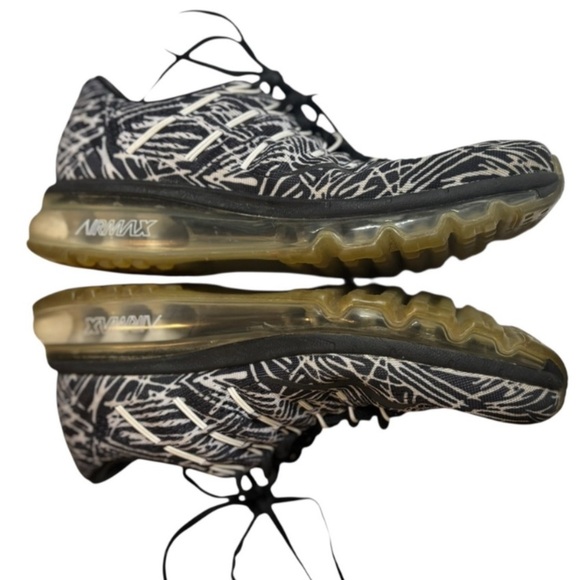Nike Women’s Air Max 2016 Print Running Sneakers Black White Size 7.5 - Picture 9 of 13